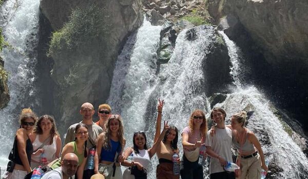 68c0a9628fbb8f195ec4dceaa8d96f4a93cef2faed307594357e6a9d06df52b6